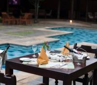 Pool Deck Dining